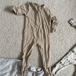 Kyte baby zip footie size 0-3